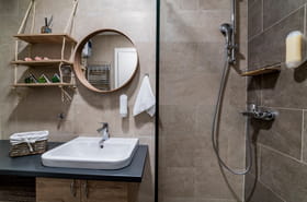 Un architecte d&eacute;teste cette mode et pr&eacute;vient&nbsp;: &quot;c'est une grosse erreur d'installer &ccedil;a dans les salles de bains&quot;