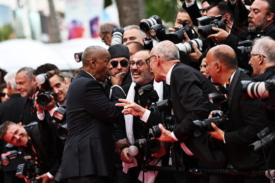 &quot;Arr&ecirc;te, je suis s&eacute;rieux&quot;&nbsp;: Denzel Washington s'emporte contre un photographe &agrave; Cannes