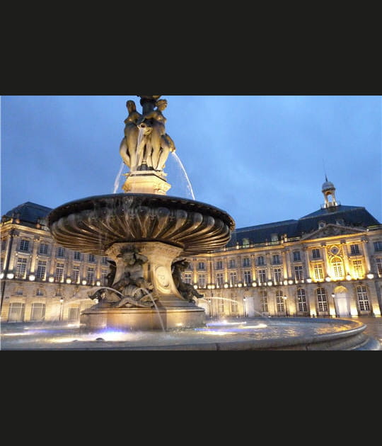 La fontaine de la place de la Bourse &agrave; Bordeaux