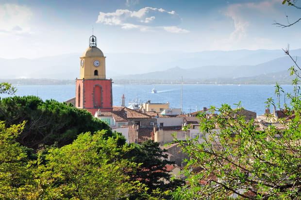 40 destinations en France où prolonger l'été : Saint-Tropez