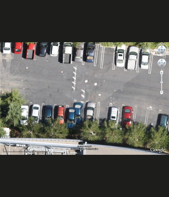 Une premi&egrave;re&nbsp;: la voiture 10&nbsp;places, 2&nbsp;volants