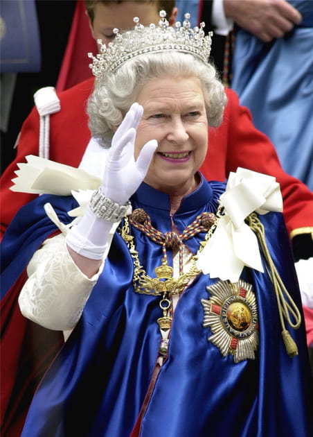 En tenue royale