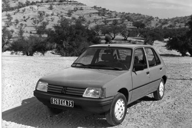La commercialisation de la Peugeot 205