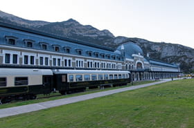 On la surnomme &quot;le Titanic des Pyr&eacute;n&eacute;es&quot;, cette gare monumentale s'est transform&eacute;e en un incroyable palace 5&nbsp;&eacute;toiles