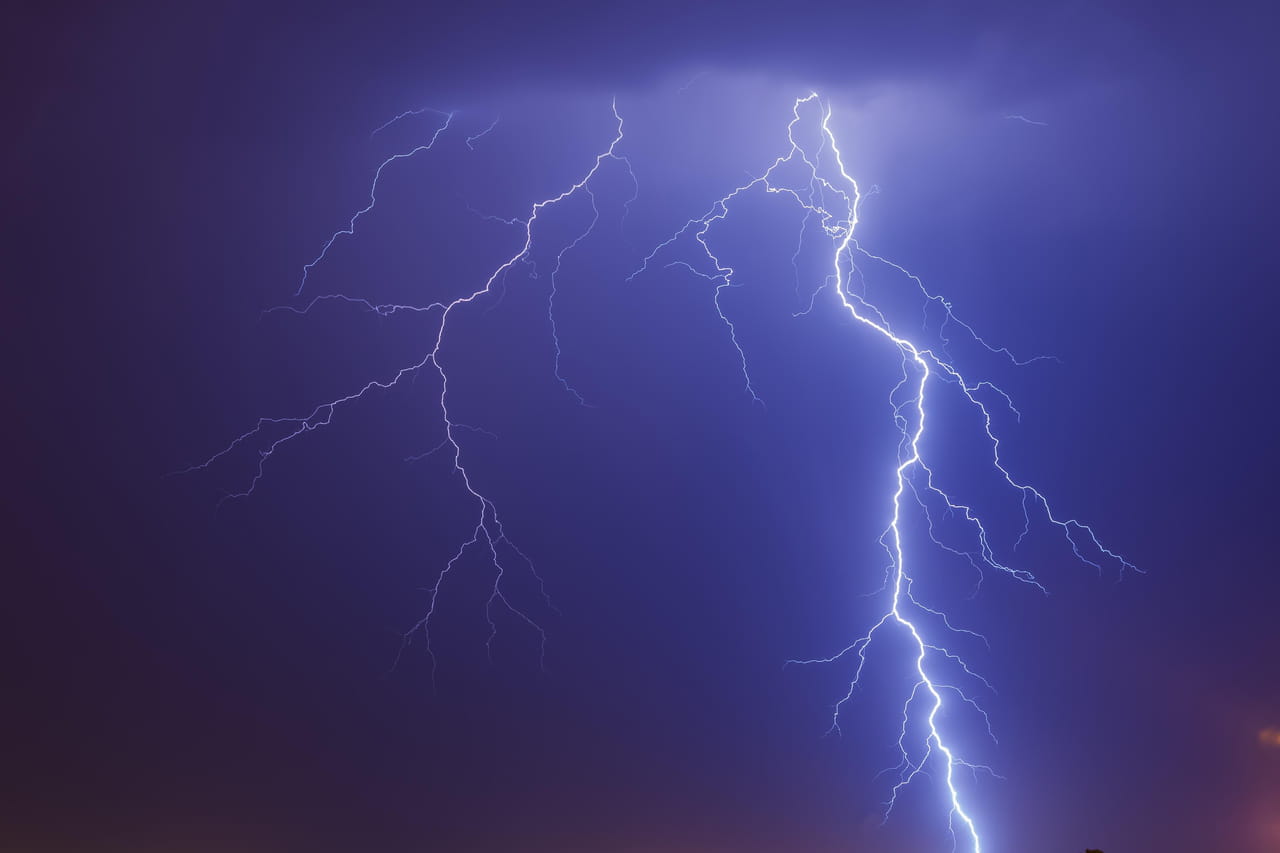 Vigilance orages : 18 départements en alerte pour des pluies intenses accompagnées de coups de tonnerre