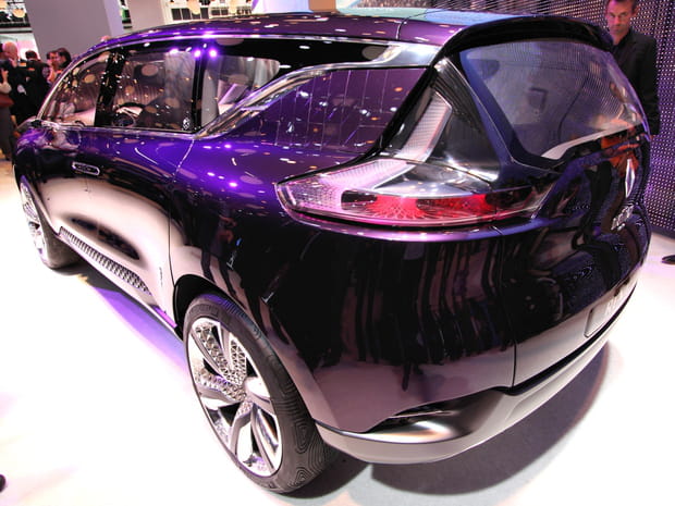 Renault Initiale Paris Concept arrière