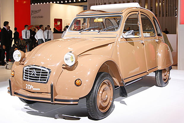 Citroën 2CV habillée par Hermès