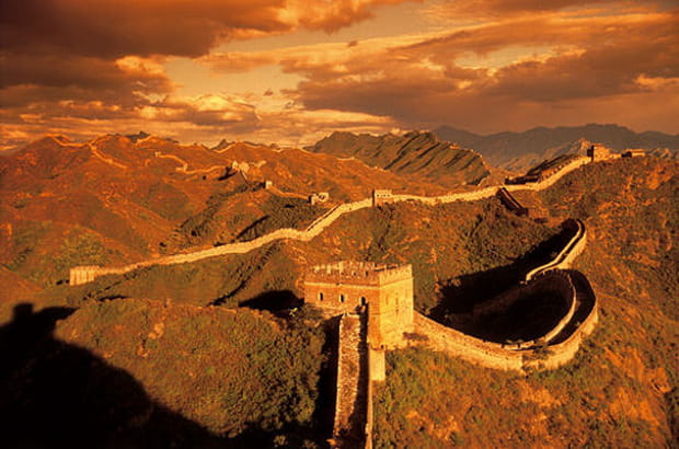 Soleil couchant sur la Grande Muraille