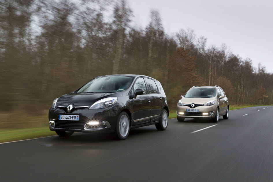 Renault Scenic : 398 euros