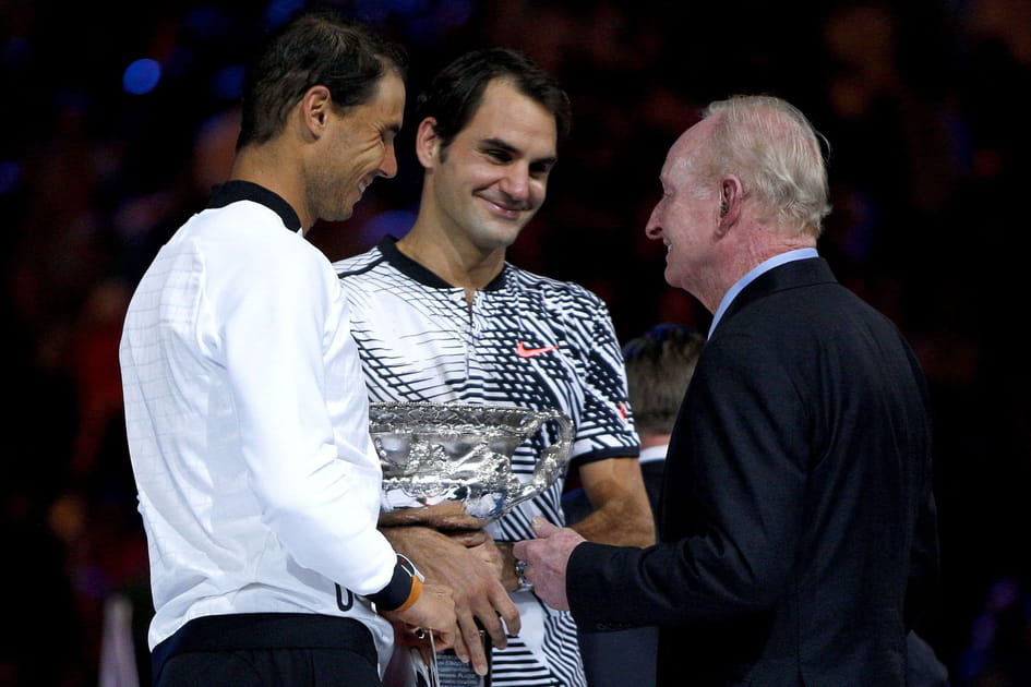 Dans une finale l&eacute;gendaire &agrave; l'Open d'Australie, Rafael Nadal s'incline finalement contre un autre revenant, Roger Federer