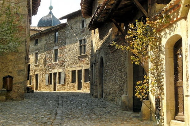 Pérouges, Ain