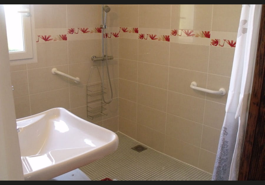 La salle de bains du g&icirc;te