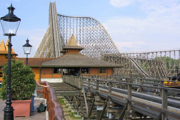 Colossos au Heide-Park en Allemagne