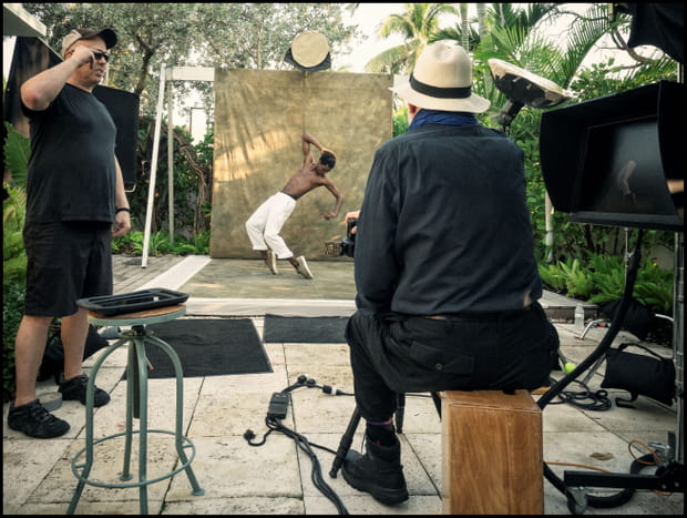 Albert Watson au travail dans le Calendrier Pirelli 2019