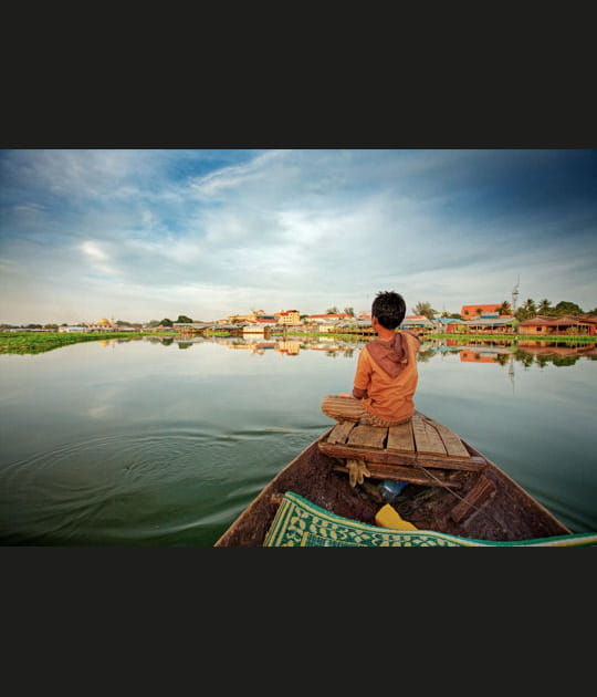 Cit&eacute; lacustre au Cambodge
