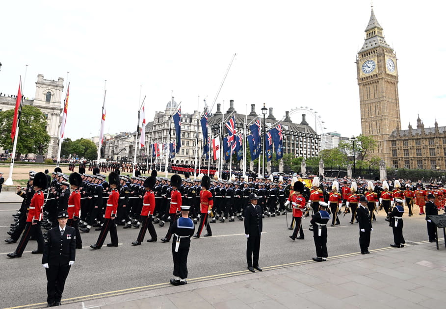 Vers un lieu hautement symbolique pour Elizabeth II