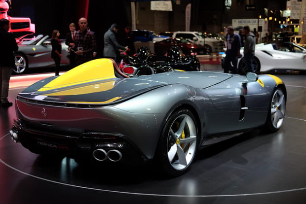 Une voiture "racée et minimaliste"