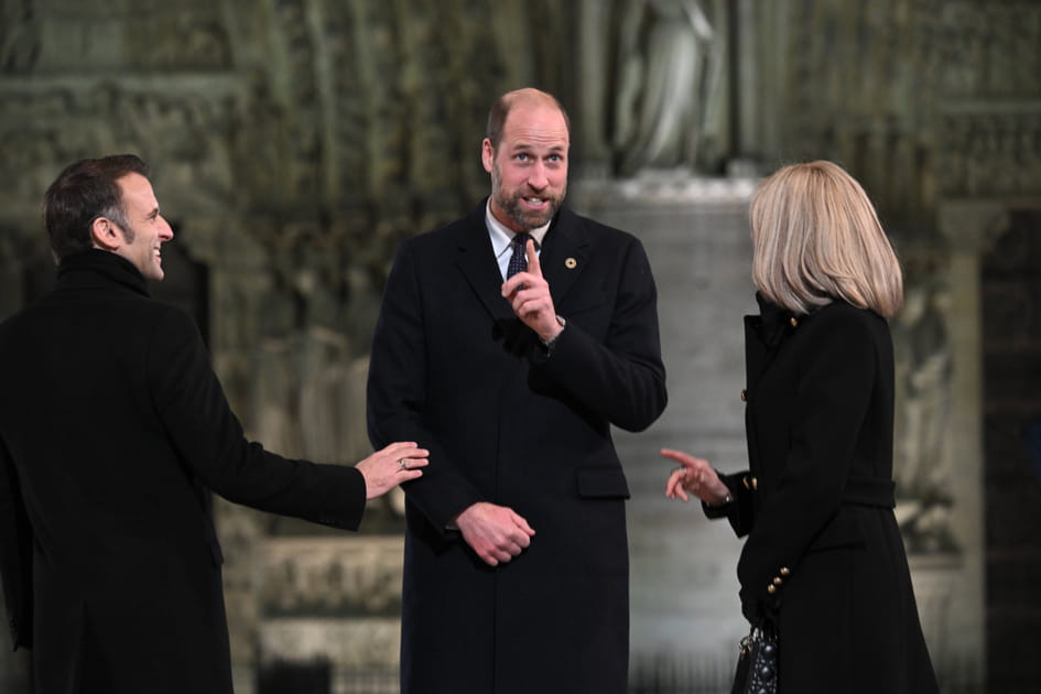 Le prince William en plein &eacute;change avec le couple Macron