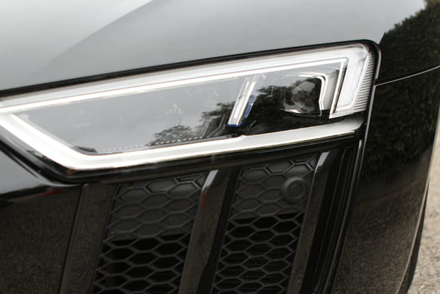 Phares laser en option