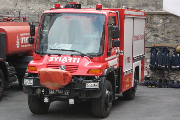 Mercedes-Benz Unimog