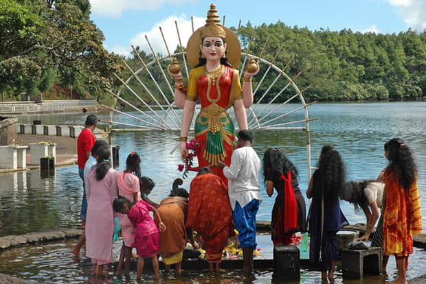 Cérémonie Hindouiste au temple de Beau-Bassin