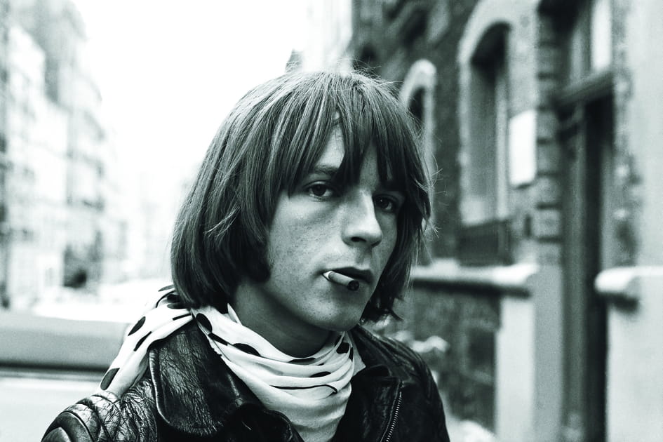 Renaud &agrave; Paris en 1976, immortalis&eacute; par son fr&egrave;re David
