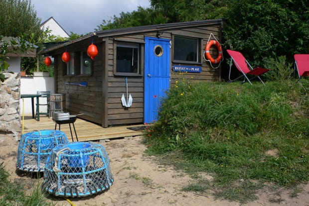 Un refuge sur la plage dans le Finistère