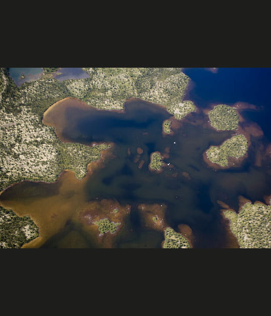 Les lacs comme une t&acirc;che d'encre