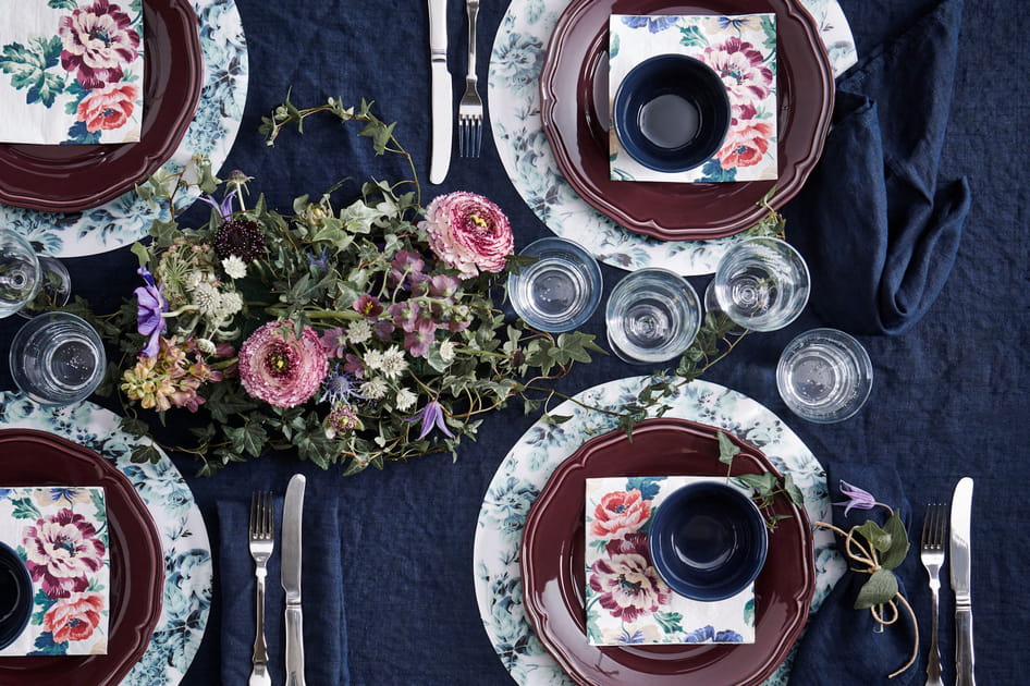 Des fleurs sur la table