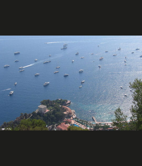 A Monaco, c'est l'embouteillage de yachts