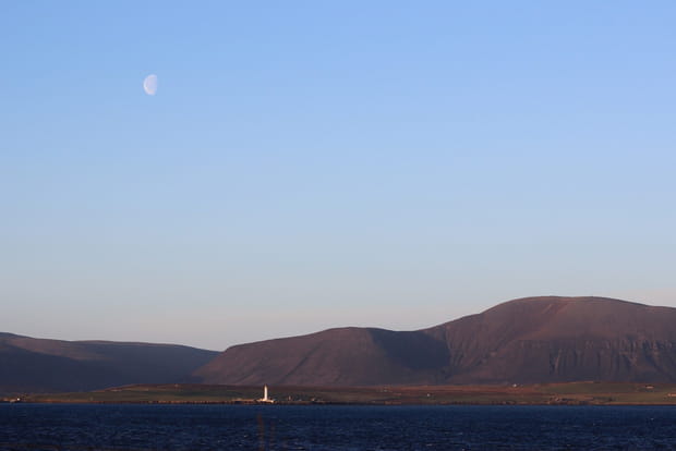 Les Orcades sous la lune