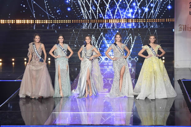 Les cinq finalistes de Miss France