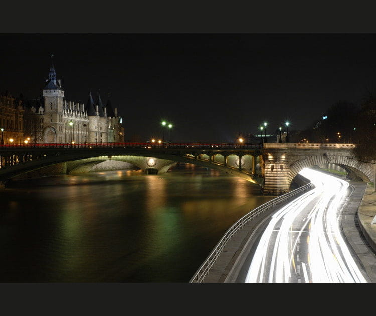 Le pont du nord de nuit