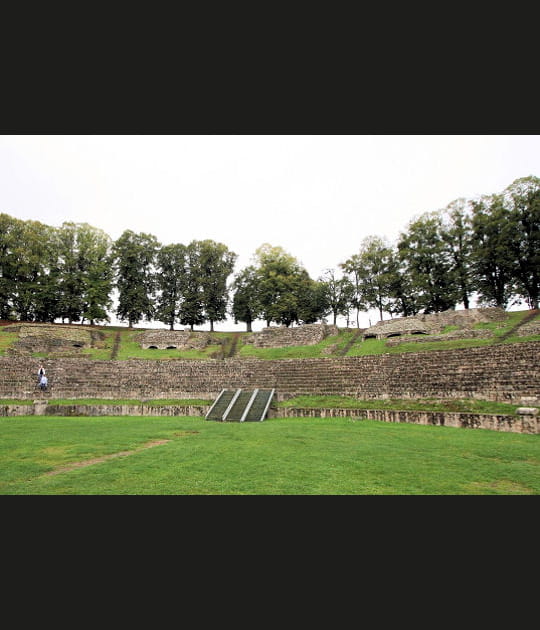 Le th&eacute;&acirc;tre romain d'Autun