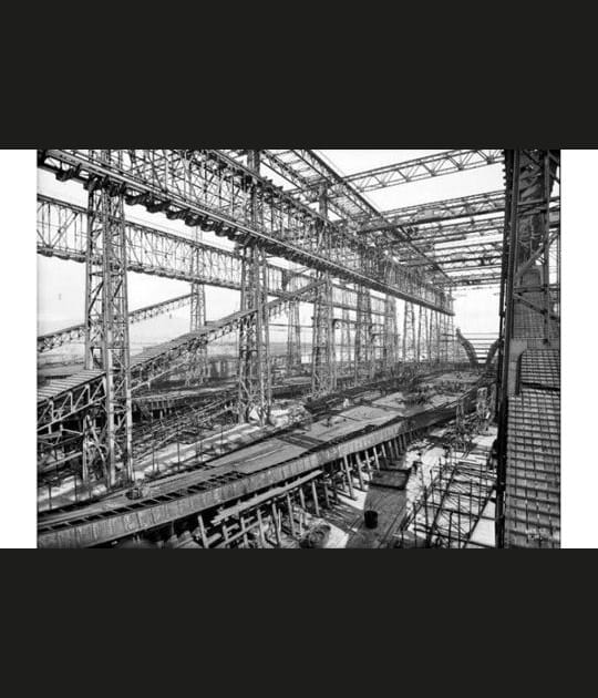 Deux hommes pour un &quot;super-paquebot&quot;