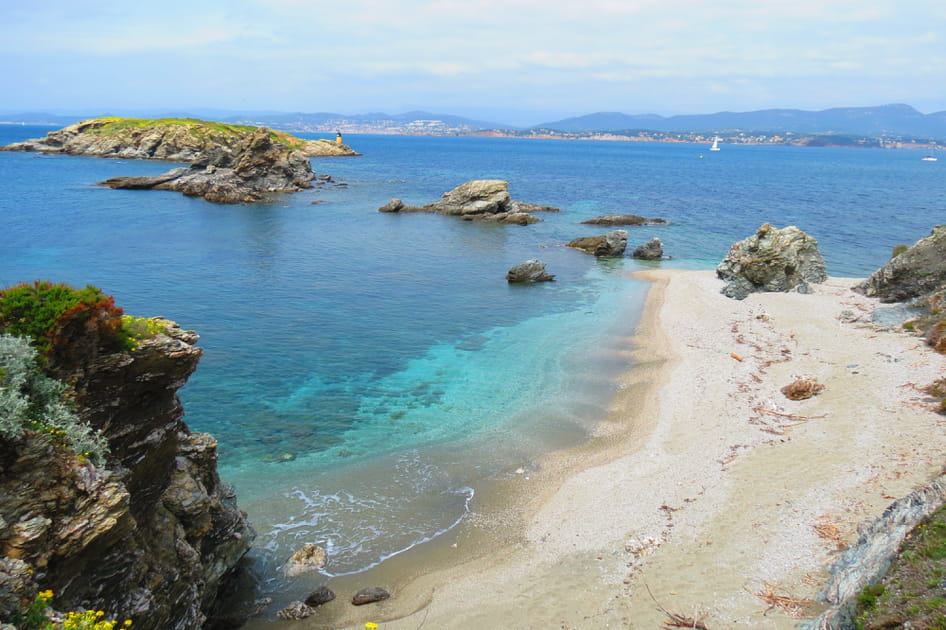 Plus sauvage que Porquerolles, l'&icirc;le des Embiez
