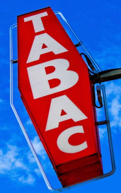 Des sup&eacute;rettes, des pressings, des bars-tabac...