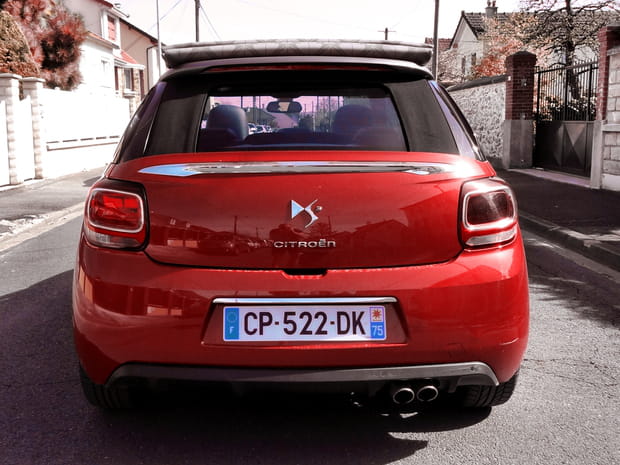 ... mais l'arrière évolue