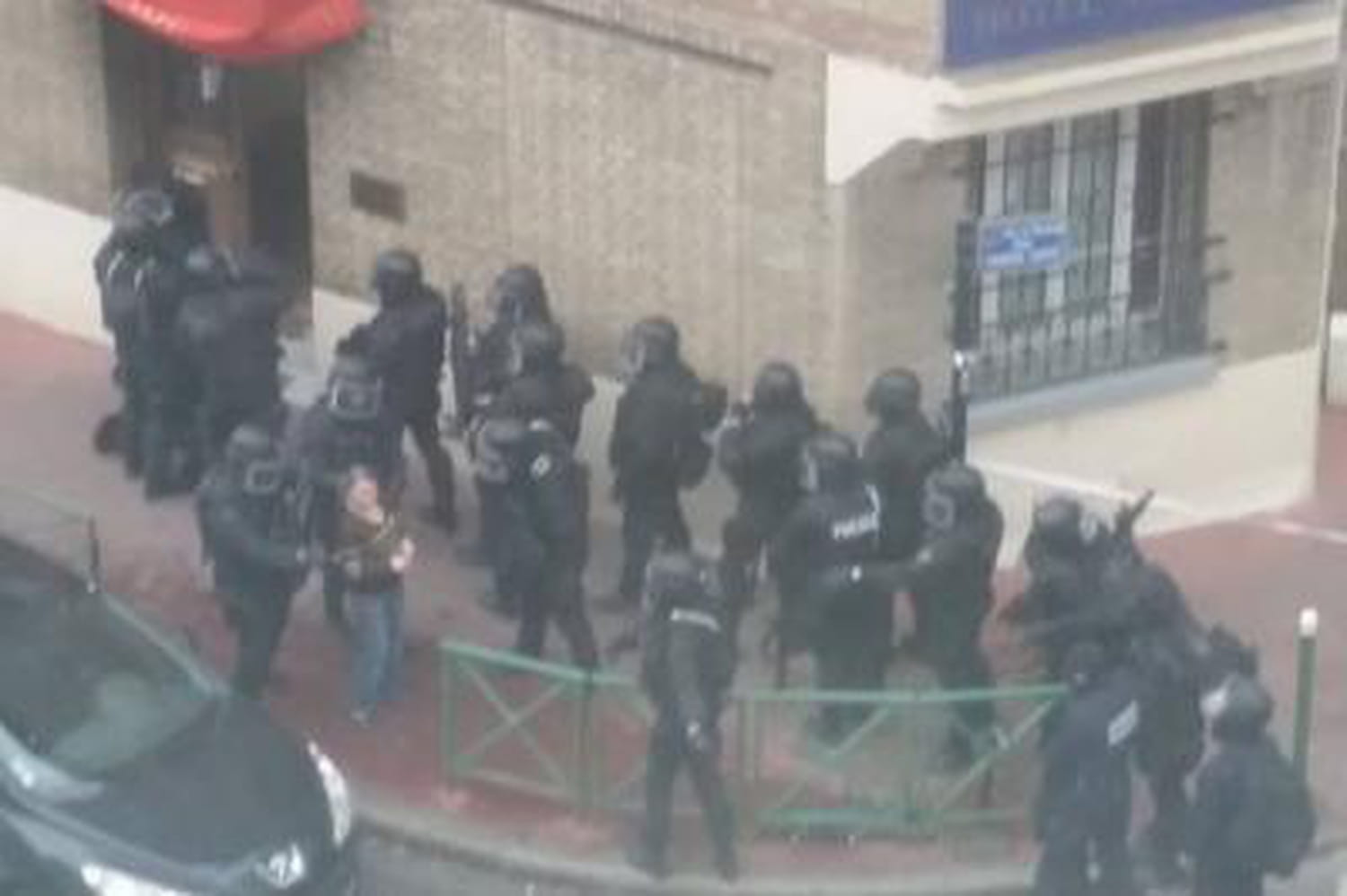 Fusillade à Châtillon : importante intervention à Montrouge, des photos publiées