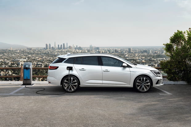La Renault Mégane devient hybride rechargeable