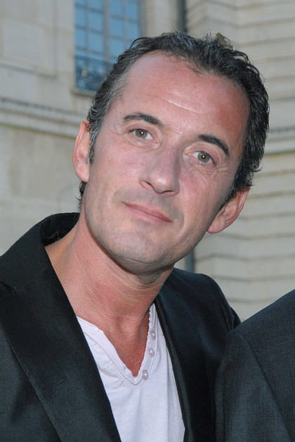 Qui sont ses amis &agrave; la t&eacute;l&eacute;&nbsp;?