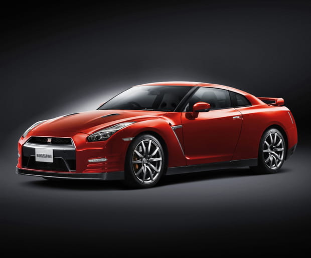 Nissan GT-R 2014