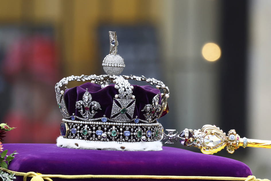 La somptueuse couronne imp&eacute;riale