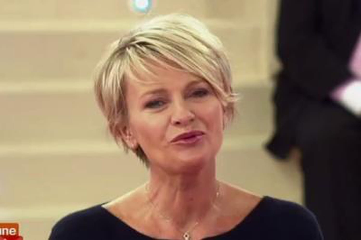 Hollande bientôt sur le divan de Sophie Davant ?