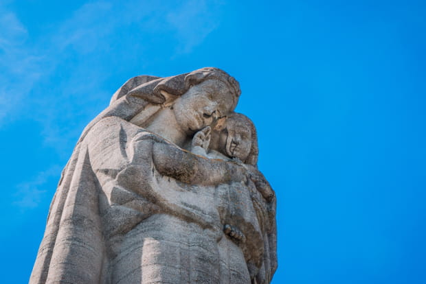 Notre-Dame-du Sacré Cœur, la plus haute statue de France
