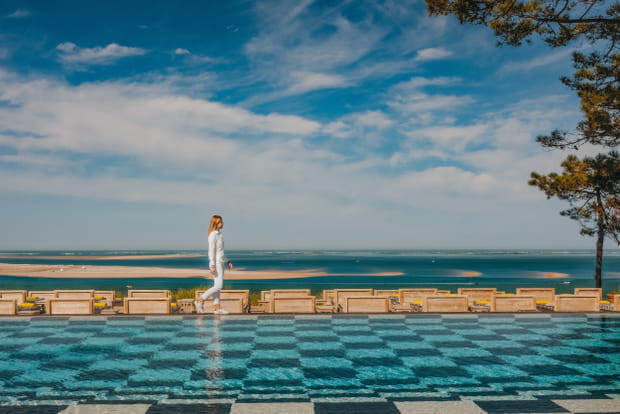 La Co(o)rniche, un hôtel de luxe revisité par Philippe Starck au cœur du Bassin d'Arcachon