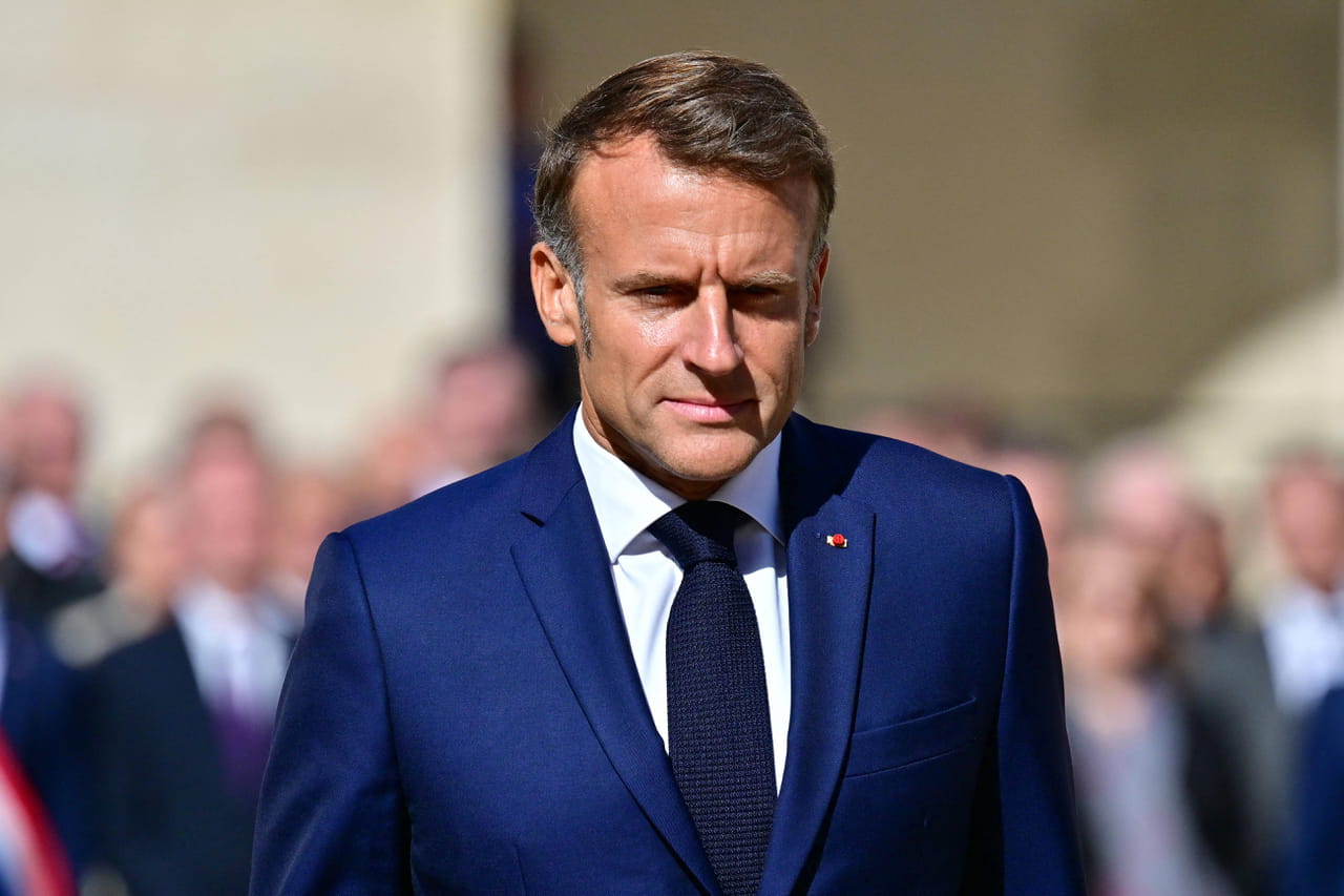 Nouveau service militaire : Macron s'explique enfin sur la durée, le salaire et les jeunes concernés