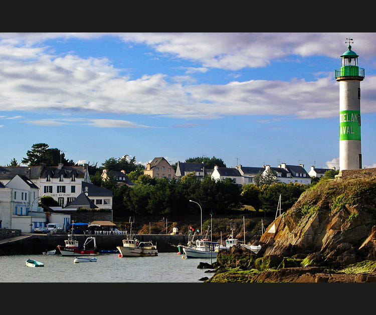 Do&euml;lan, Finist&egrave;re