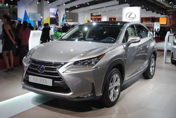 Lexus NX : un crossover compact premium doté d'une motorisation hybride