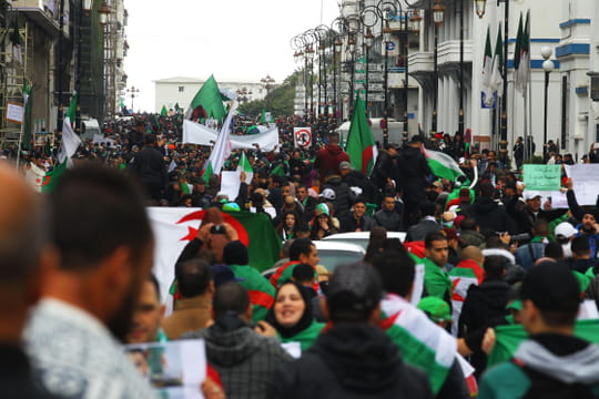 Algérie : démission de Bouteflika, des mesures "importantes" annoncées